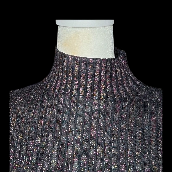 Shimmering Black Ribbed Turtleneck Top - Picture 2 of 3